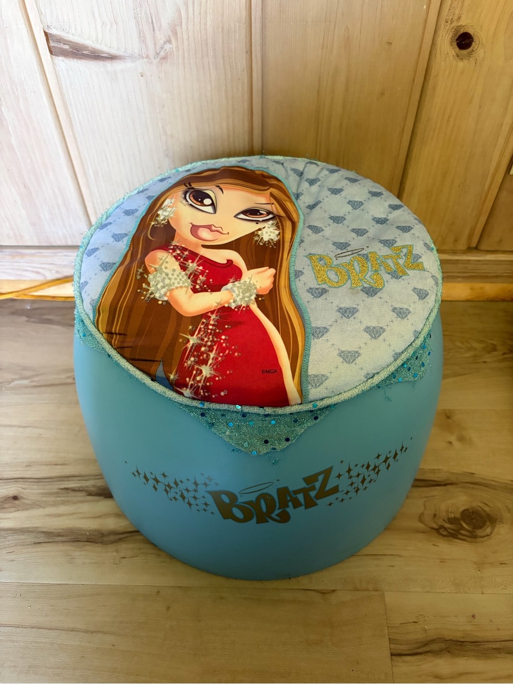 2006 Bratz Forever Diamondz Keepsake Chair